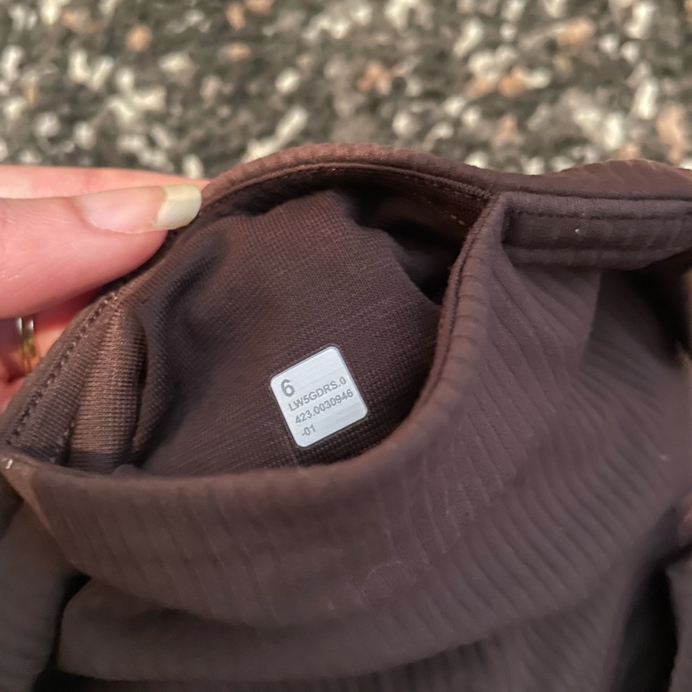 Lululemon High Rise Ribbed Mini Flares - Picture 2 of 5